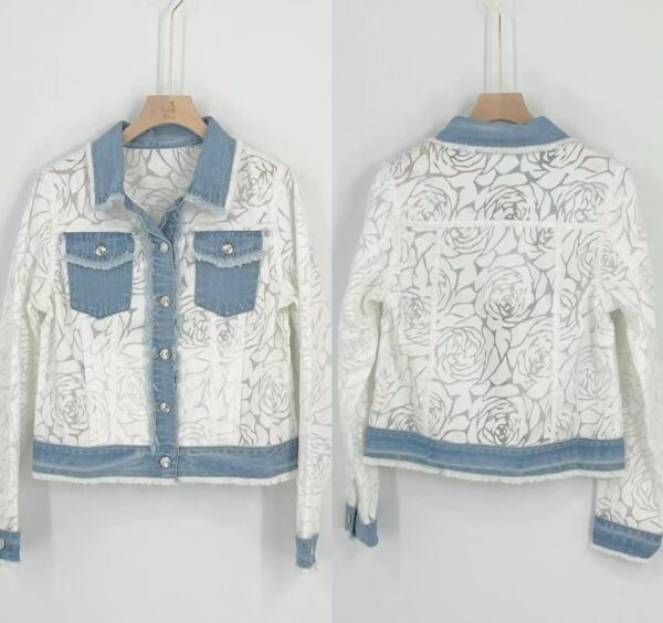 Veste courte au style chic et moderne